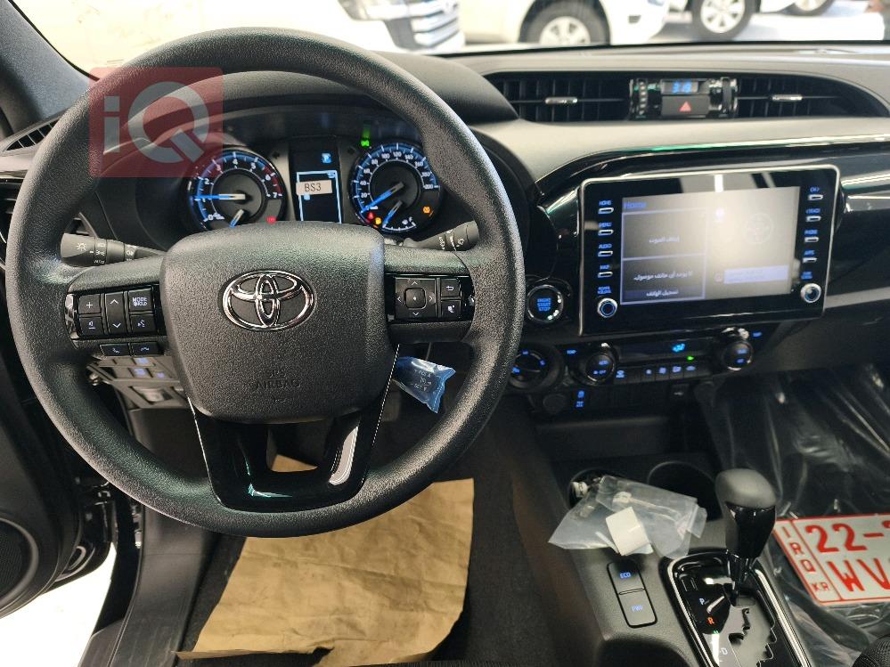 تويوتا هايلوكس